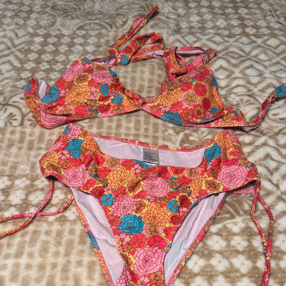 SHEIN Multicolor Floral Bikini